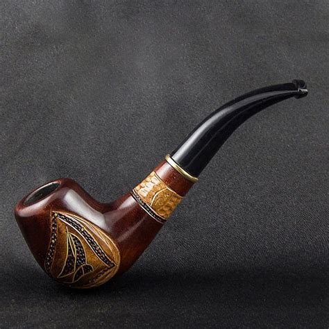 5.63" Carved wooden smoking pipe. in | favshop