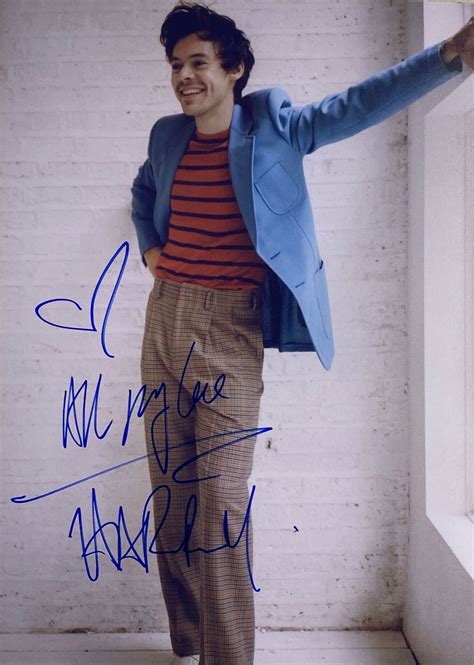 Autograph Harry Styles Photo