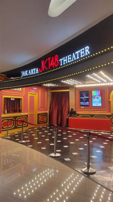 JKT48 Theater New Era | Penyimpanan foto, Kelas enam, Orang cantik