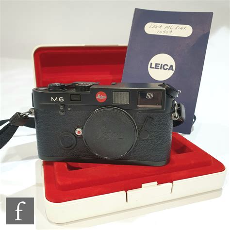 A Leica M6 black, circa 198... | Fieldings Auctioneers