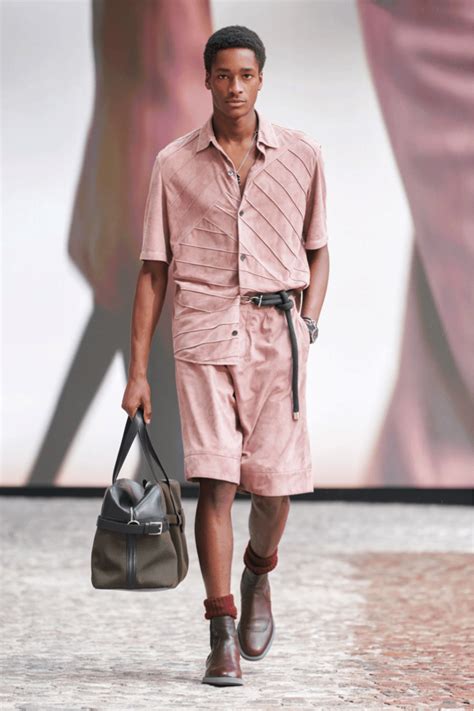 PARIS MENS FASHION WEEK TRENDS SPRING/SUMMER 2022 COLLECTIONS