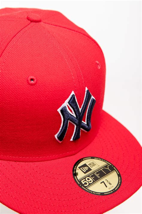 NEW YORK YANKEES SCARLET 59FIFTY FITTED CAP- RED | Stateside Sports