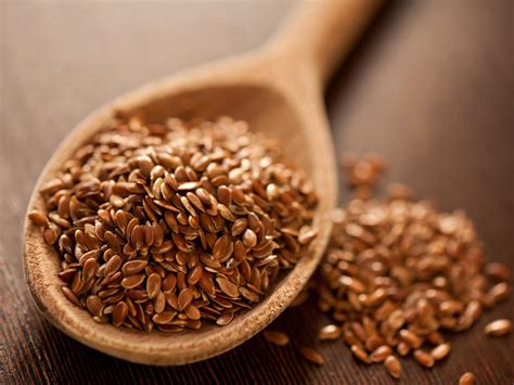 WHY FLAX SEEDS? BENEFITS AND HOW TO EAT THEM!