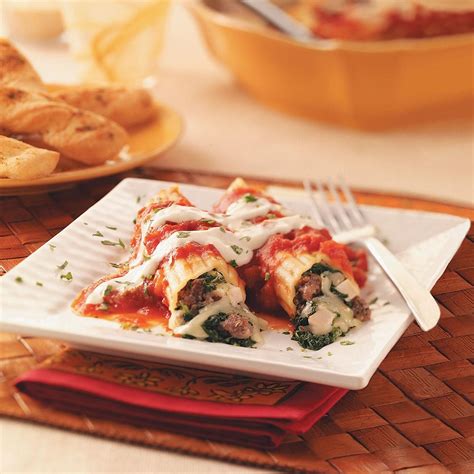 Meaty Spinach Manicotti Recipe: How to Make It