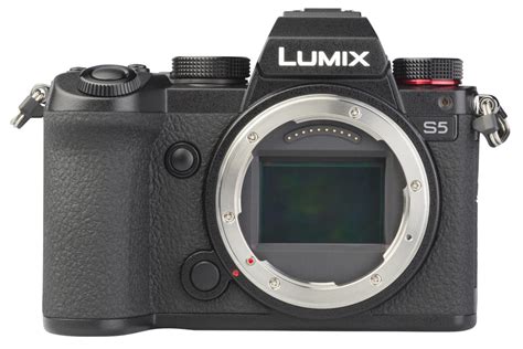 Panasonic Lumix S5 Review: In-Depth Lab Tests | Rangefinder