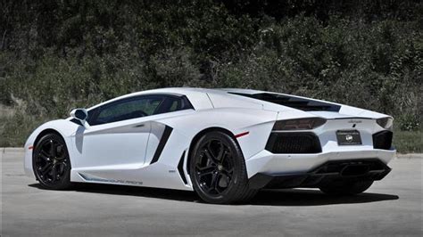 First twin-turbo Lamborghini Aventador with 1200hp by Underground Racing [video]