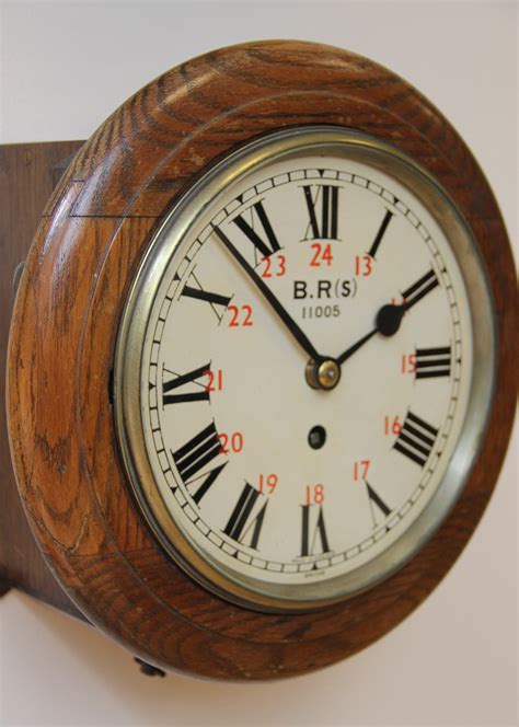 Antiques Atlas - RARE RAILWAY DIAL CLOCK.