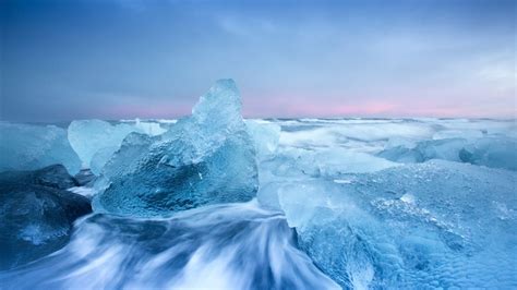 Diamond Beach Iceland & Jokulsarlon Guide 2024: For Winter and Summer Trips