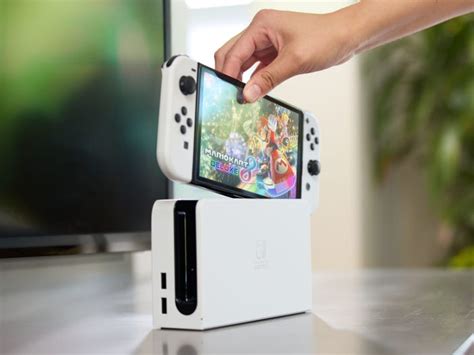 Nintendo Switch OLED Review: the Switch to Buy in 2021