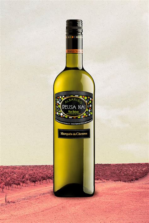 Spanish Albariño white wines DEUSA NAI - MARQUES DE CACERES