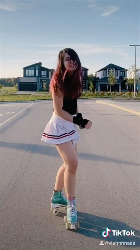 The Cutest Roller Skating Outfits [Video] | Skater girl outfits, Roller skating outfits, Roller ...