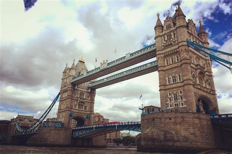 London Bridge Architecture free image download