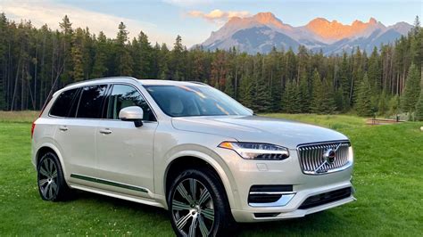 2020 Volvo XC90 is a slicker, safer Swedish SUV - CNET