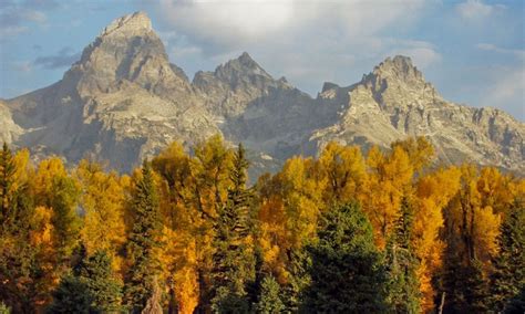 Bend Oregon - Fall Foliage: Where to Find It - AllTrips