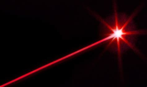 2000mW Red Laser Pointer 650nm 2 Watt Laser Flashlight With 5 Caps