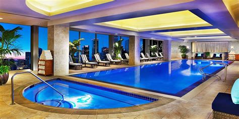 $99 – Downtown Houston spa day w/bubbly | Travelzoo