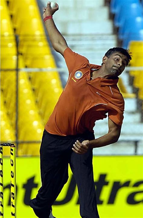 Praveen Kumar (Cricketer) Height, Age, Wife, Children, Family, Biography & More » StarsUnfolded