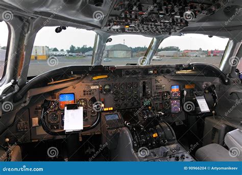 Douglas DC-7 Cockpit Stock Image | CartoonDealer.com #22491433