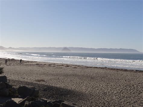 Cayucos Pier Surf Photo by danielwebber82 | 9:58 am 30 Oct 2018