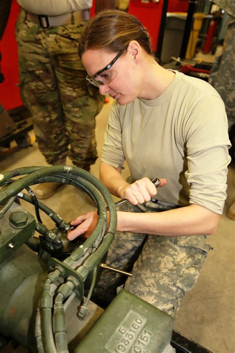 Mechanics build skills in RTS-Maintenance course at Fort McCoy | Article | The United States Army