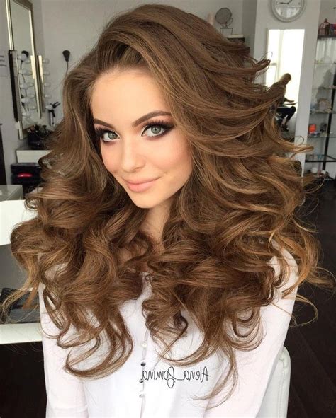 20 Photos Long Hairstyles with Volume