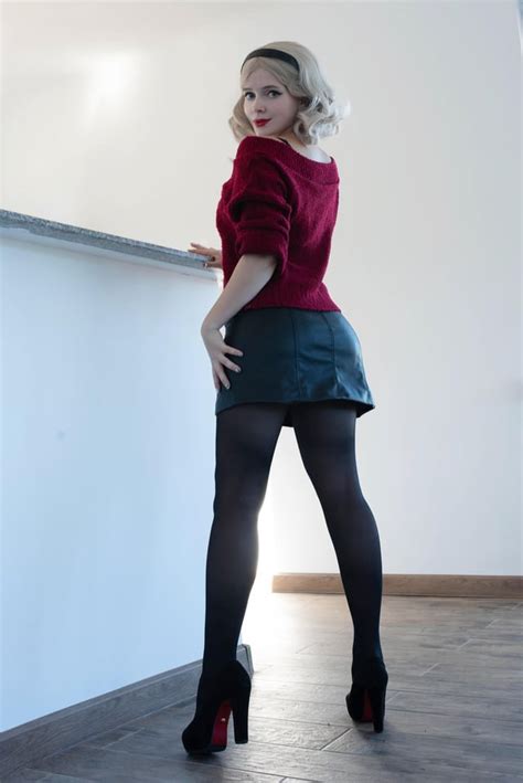 Sabrina Spellman cosplay by Evenink : r/cosplaygirls