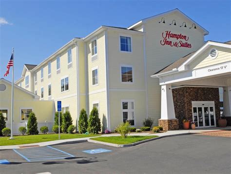 Mystic (CT) Hampton Inn & Suites Mystic United States, North America ...