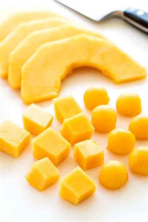 How to Cut a Cantaloupe (2-ways!) - Jessica Gavin