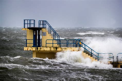 Storm Fergus: weather warnings issued in 15 counties | Newstalk