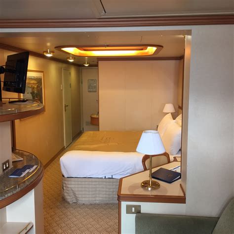 Mini-Suite, Cabin Category MD, Emerald Princess