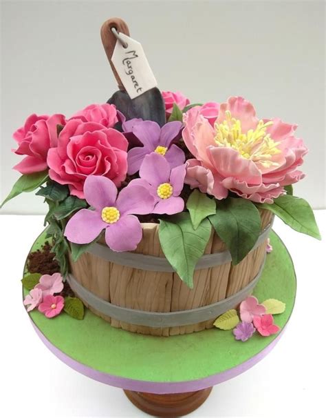 Gardening birthday cake | Garden theme cake, Garden cakes, Garden ...