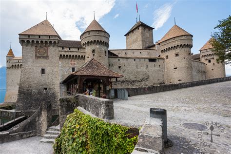 Switzerland Travelogue: Chateau de Chillon (Chillon Castle)