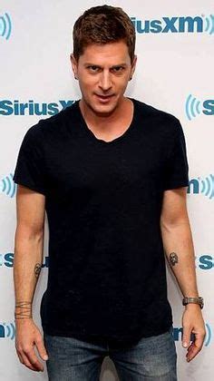 pictures of rob thomas tattoos - dilocondukan