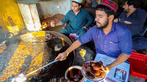 Pakistan's #1 CHAPLI KEBAB - Ultimate Pakistani Street Food in Peshawar ...