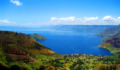 Lake Toba: Southeast Asia’s Largest Lake by Arland | Tripoto