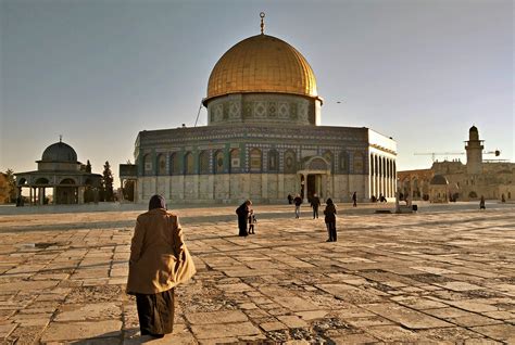 Mengapa Baitul Maqdis Harus Dibela? - Adara Relief International