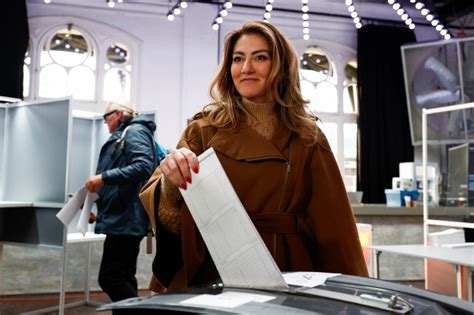 Dutch election: Anti-Islam populist Wilders set for gains, exit poll ...