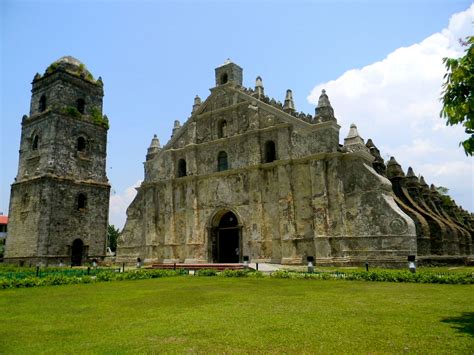 the-paoay-church-is-an-example-of-philippine-earthquake-baroque-architecture-presented-by-claude ...