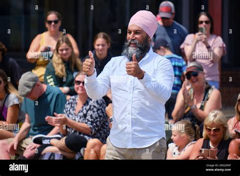 NDP Leader Jagmeet Singh giving thumb up after volunteering for busker Mighty Mike at the ...