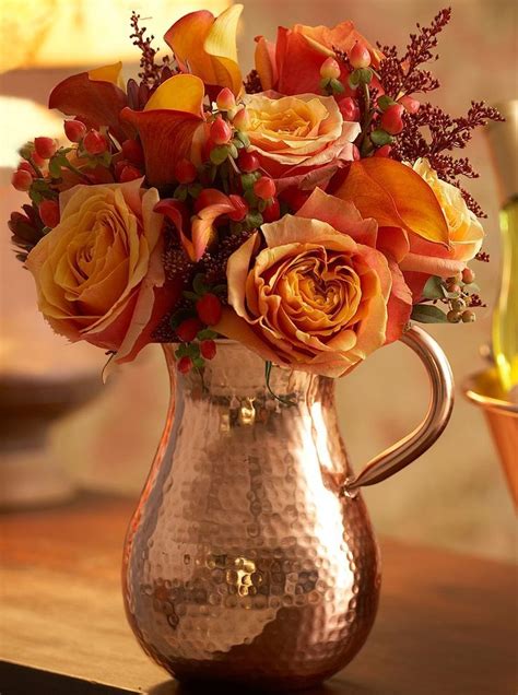 32 Beautiful Fall Flower Arrangement Design Ideas For Living Room Decor - MAGZHOUSE