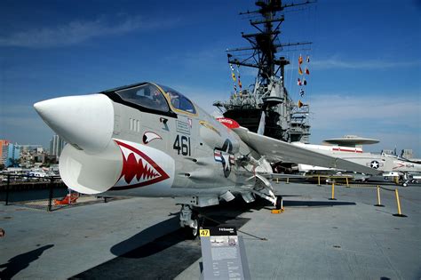 Vought F-8 Crusader USS Midway | Us navy aircraft, Fighter aircraft ...