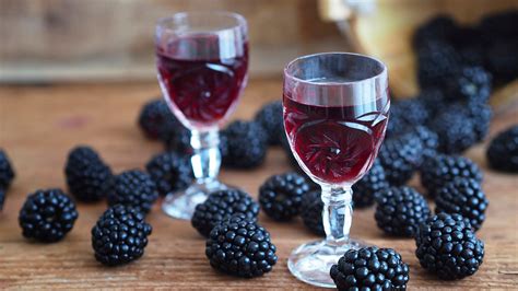 Drinks & Cocktails With Blackberry Liqueur | Absolut Drinks