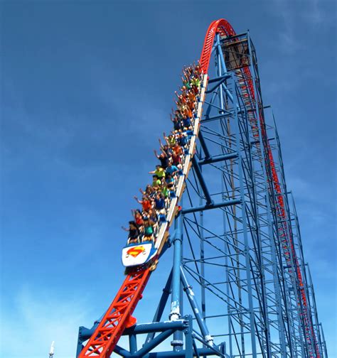 SUPERMAN™ The Ride - Six Flags New England