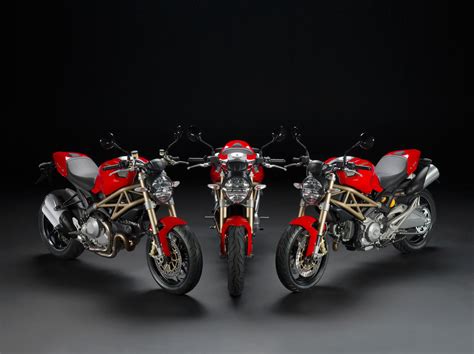 DUCATI Monster 696 20th Anniversary (2013-2014) Specs, Performance ...