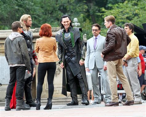 44 Behind-The-Scenes Photos That'll Change The Way You Look At Marvel Movies