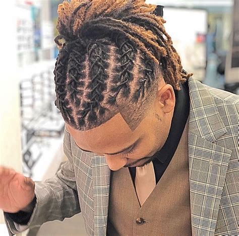 Pin by ѕυηѕнιηє☀️ on мen'ѕ ғaѕнιon | ѕтyle | Dreadlock hairstyles for men, Dread hairstyles for ...