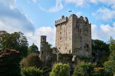 Blarney Castle - Castle Tourist