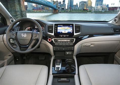 2018 Honda Pilot | Richmond Drives: Vehicle Features | richmond.com