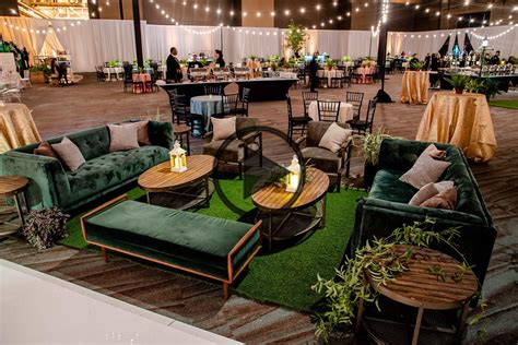 Oversized Green Lounge for Corporate Event in 2020 | Green lounge ...