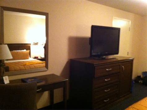 West Edmonton Mall Inn (Alberta) - Hotel Reviews - TripAdvisor